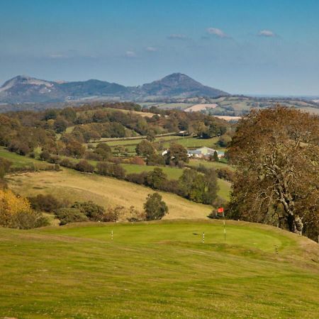 Gors Villa Llanfair Caereinion ภายนอก รูปภาพ