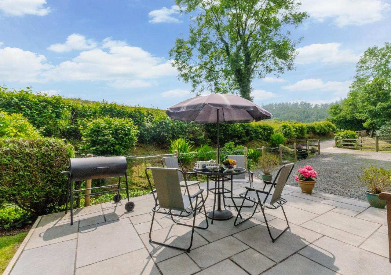 Gors Villa Llanfair Caereinion ภายนอก รูปภาพ